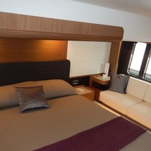 Absolute Navetta 52