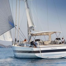 Beneteau Oceanis Yacht 62