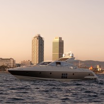 Azimut 68S