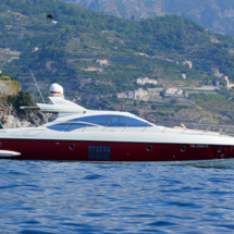 Azimut 68S