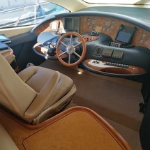 Azimut 68