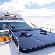 Azimut Grande 30 METRI