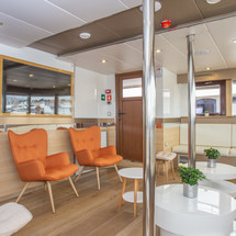 Luxury motor yacht pearl 60