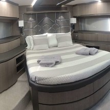 Galeon 640 FLY