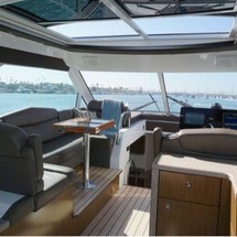 Cruisers Yachts 48 Cantius