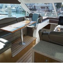 Cruisers Yachts 48 Cantius