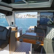 Cruisers Yachts 48 Cantius