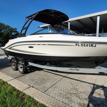 Sea Ray SPX 210