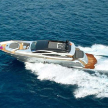 Pershing 90