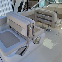 Boston Whaler 320 Vantage