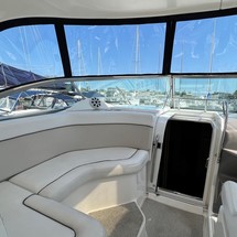 Sea ray 390 express cruiser