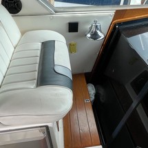 Sea ray 390 express cruiser