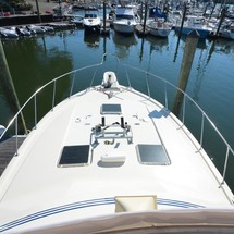 Chris-Craft Commander 44