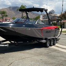 Malibu Wakesetter 25 LSV