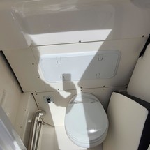 Robalo centre console r272