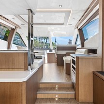 Galeon 550 Fly