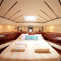 Ferretti 175