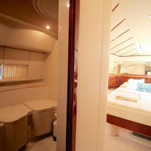 Ferretti 175