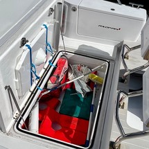 Axopar 28 Cabin