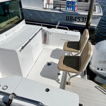 Axopar 28 Cabin