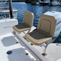 Axopar 28 Cabin