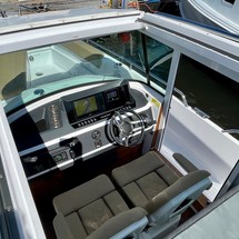 Axopar 28 Cabin