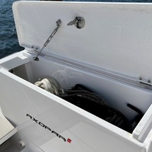 Axopar 28 Cabin