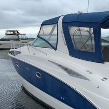 Bayliner 325 Cruiser