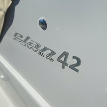 Elan Power 42