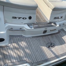 Sea Ray 270 SLX