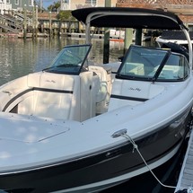 Sea Ray 270 SLX