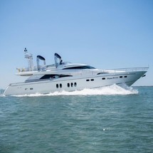 Fairline 74 Squadron