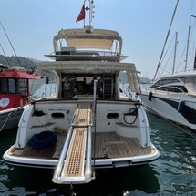 Custom built motor yacht 32m