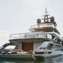 AZIMUT GRANDE 38 METRI TRI-DECK