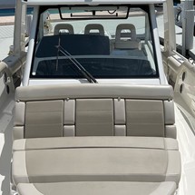 Boston Whaler 420 Outrage