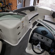 Sea Ray 240 Sundeck