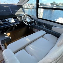 Cruisers Yachts 50 Cantius