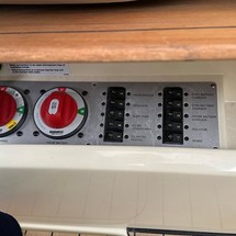 Chris-Craft Calypso 30