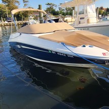 Sea Ray 220 Sundeck