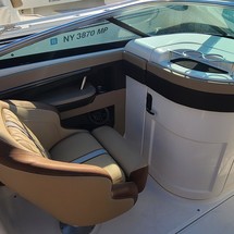 Sea Ray 220 Sundeck