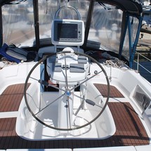 Marlow-Hunter 50 Center Cockpit