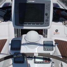 Marlow-Hunter 50 Center Cockpit