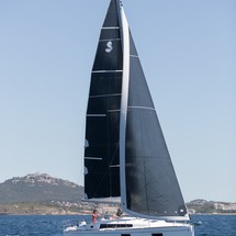 Beneteau Oceanis 38.1