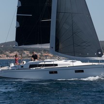 Beneteau Oceanis 38.1