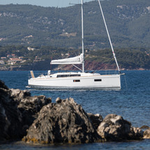 Beneteau Oceanis 38.1