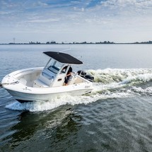 Boston Whaler 250 Outrage