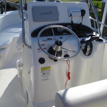 Boston Whaler 190 Outrage