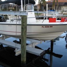 Boston Whaler 190 Outrage