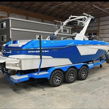 Malibu Wakesetter 25 LSV