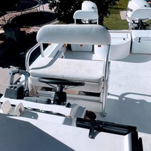 Twin vee 26 family fisherman